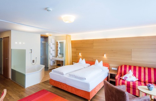 Warth Hotel | Hotel Walserberg