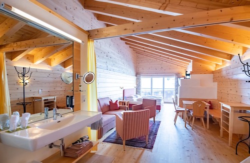 Warth Hotel | Hotel Walserberg