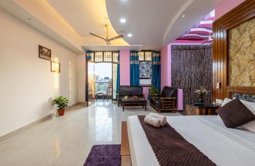 Noida Hotel | Hotel Warm Welcome - Noida Sector 20