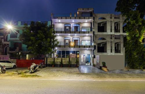 Noida Hotel | Hotel Warm Welcome - Noida Sector 20