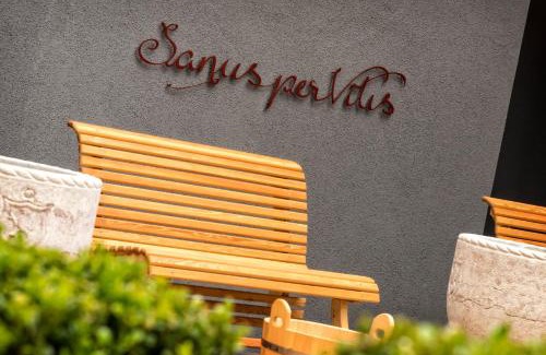 Caldaro Sulla Strada del Vino Hotel | Hotel Weingut Klosterhof