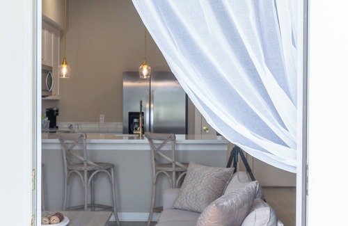 Pascagoula Hotel | Hotel Whiskey in Pascagoula