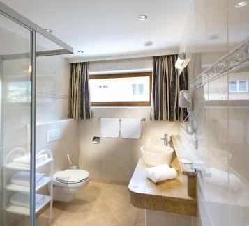 Aurach bei Kitzbuehel Hotel | Hotel Wiesenegg