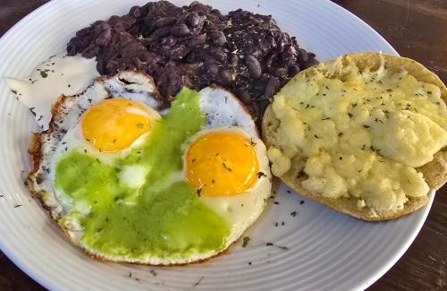 Quetzaltenango Hotel | Hotel y Restaurante El Mirador DLR