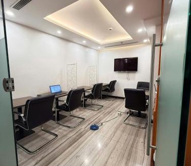 Cong Vi Hotel | Hotel Yah Hanoi & Spa