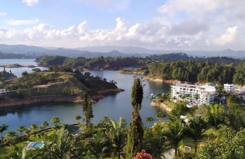 Guatape Hotel | Hotel Zocalo Campestre