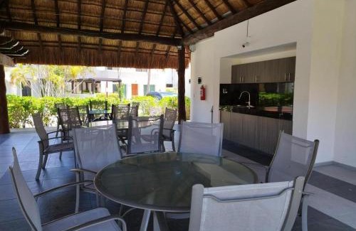 La Isla House | Hotel Zone Beach Villa