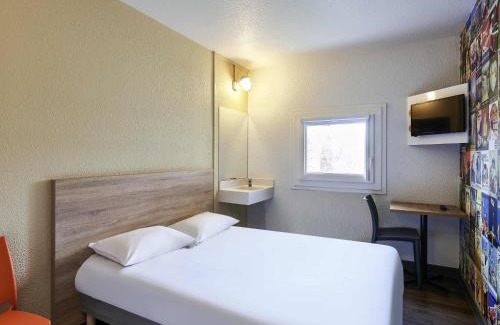 La Madeleine-Bellevue Hotel | hotelF1 Saint Malo