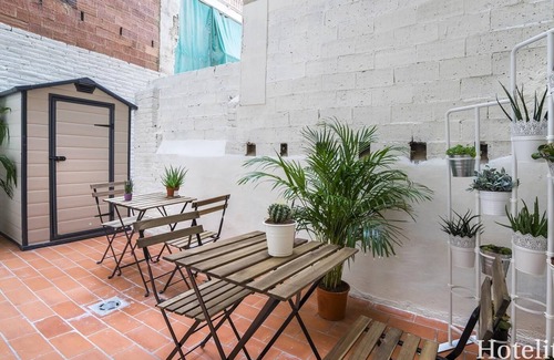 Collblanc y La Torrassa Apartment | Hotelito Boutique Camp Nou 2