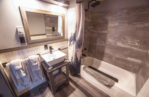 Aguanish Hotel | HOTELLERIE PUAMUN