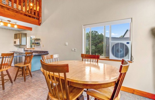 Salida House | Hotels near Monarch Mountain: private cabin in peaceful mountain setting