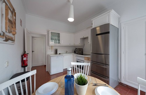 Las Palmas de Gran Canaria House | House With Large Garden and 4 Bedrooms in Ciudad Jardin