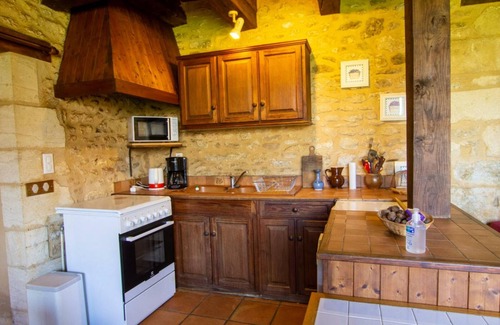 Les Eyzies Cottage | House with garden, Wifi, pets allowed near Sarlat