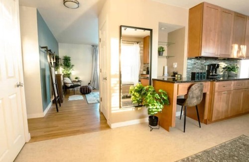 Englewood House | Hound Haven! Cozy Denver Getaway next to Dog Park!