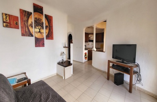 Playa del Aguila House | House in San Bartolomé by Playa del Águila