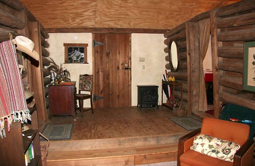 Kountze House | House ∙ 2 bedrooms ∙ 4 guests