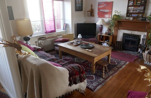 Rive Droite House | House 30 years unpretentious but charming, 2 bedrooms, 4 people