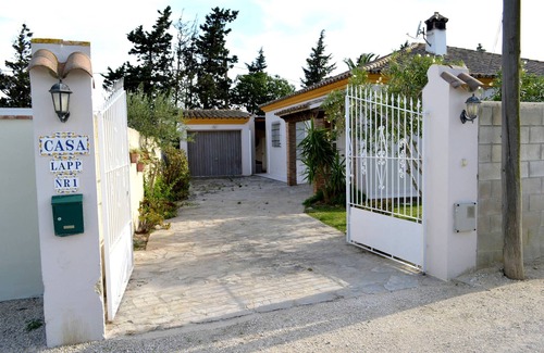 Los Canos de Meca Ski Chalet | House 4 Mar y Arena. Villa with private pool and all possible extras.