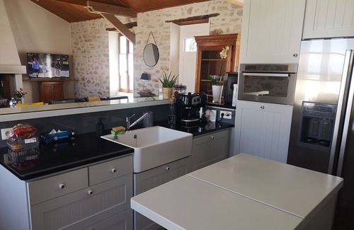 Noirmoutier-en-l'Ile House | House 500 m from the beach of Luzeronde with heated swimming pool