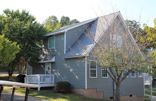 Leesburg House | House #57 Fountains of Fun (no pets)