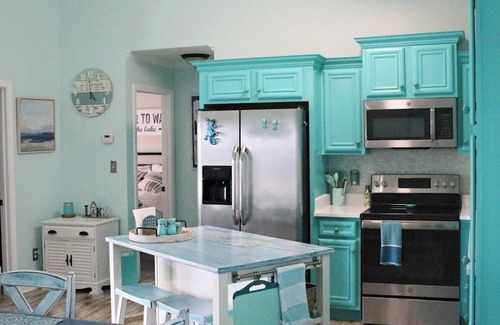 Leesburg House | House #61 Teal We Meet Again (Pet Friendly)