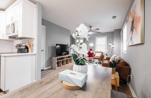 East Side House | House A Atlanta Zoo Private Parking Fully Fenced Side Yard 1 Bedroom 1 Bathroom