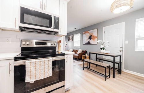 East Side House | House A Atlanta Zoo Private Parking Fully Fenced House 2 Bedroom 2Bathroom