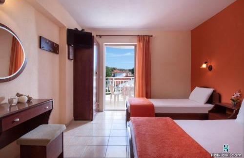 Kalamitsi Hotel | House Aggeliki