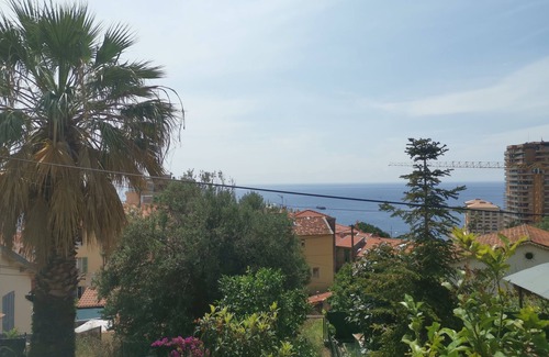 Roquebrune-Cap-Martin House | House at the gates of Monaco