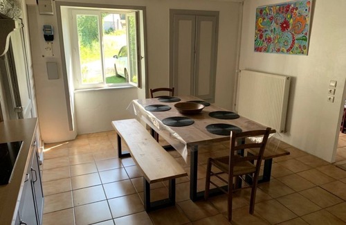 Bourg-Lastic House | House at the foot of the Parc des Volcans d'Auvergne