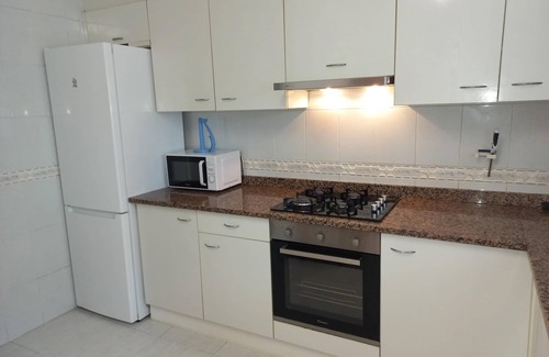 Sant Pere Pescador House | House Cal Sabater - In the heart of the village, nice view of the river, large public parking in front, A/C, Wi-fi.