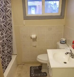 Aliquippa House | House can sleep 8 or more people