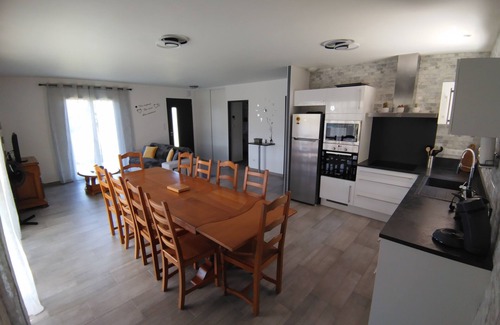 Beynat House | House casa Maya bungalow near honey lake free wifi above ground pool
