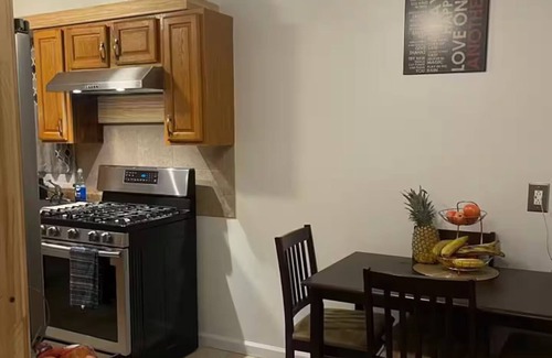 Uniondale House | House close to JFK NY & Long Island 1st Fl