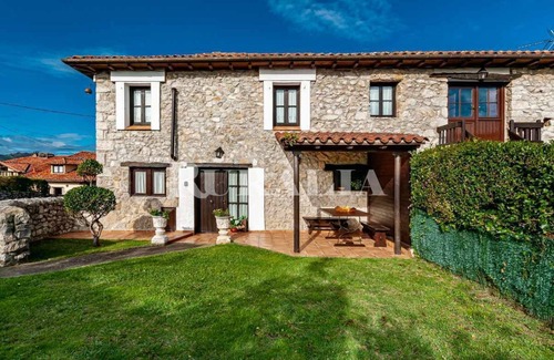 Ribadesella House | House