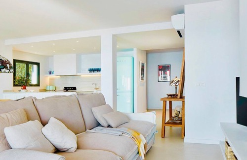 Comarruga House | HOUSE FACING THE SEA