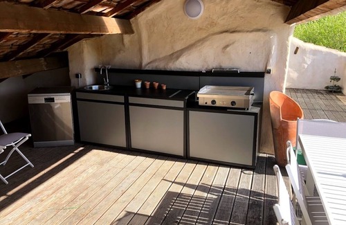 Malaucene House | House for 12 cyclists 6 bedrooms with roof terrace