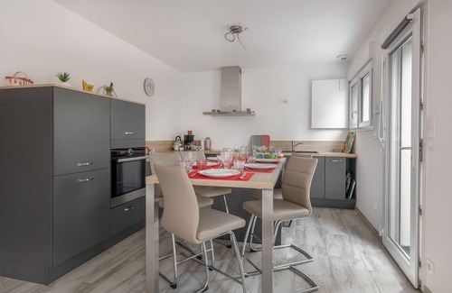 La Baule-Escoublac Ski Chalet | House for 4 with garden 1km from the beach