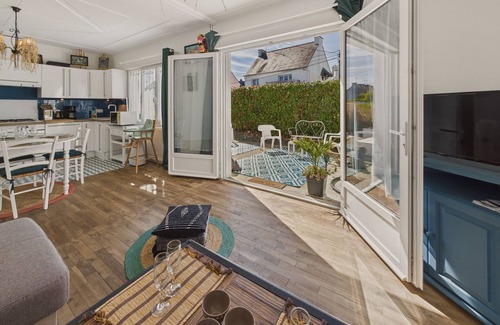 Pont-Aven Ski Chalet | House for 4 with large garden – Pont-Aven