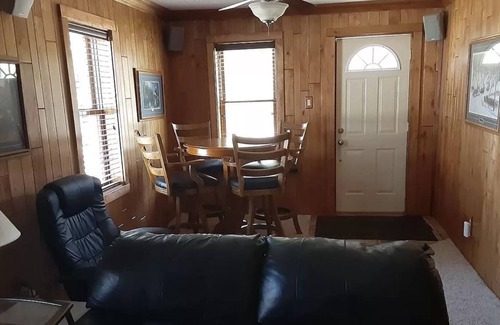 Iron Belt House | House For Rent close to Everything FUN