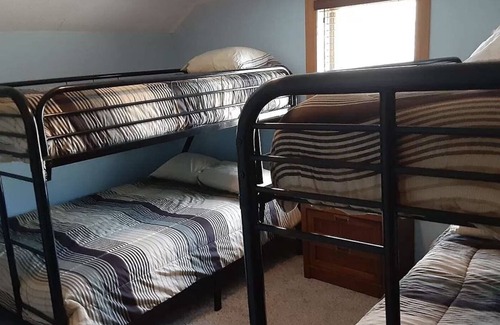 Iron Belt House | House For Rent close to Everything FUN