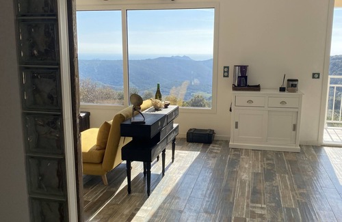 Giuncheto House | House