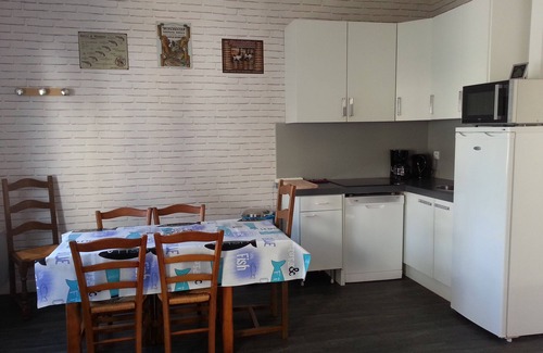 Ouistreham House | House