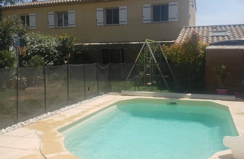Gemenos House | House gemenos clim swimming pool close beaches 9 sleepings