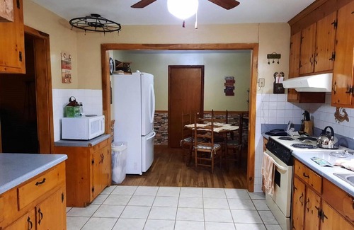 Tyro House | House/hot tub/pet friendly