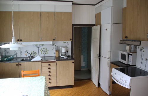 Perstorp Municipality House | House in Bälinge with lake plot