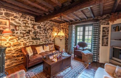 Grand Coo House | House in Coo near Famous Waterfalls