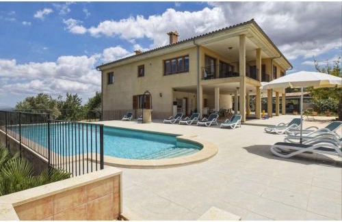 Moscari House | House in Majorca with Pool and Mountain Views
