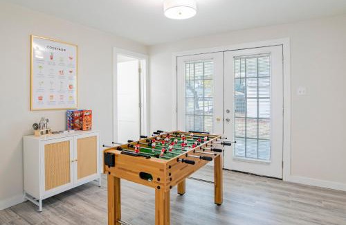 Mobile House | House in Mobile Newly Renovated! Quiet & Centrally Located!