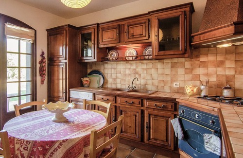 Condat-sur-Vezere Villa | House in Perigord Noir with Private Pool